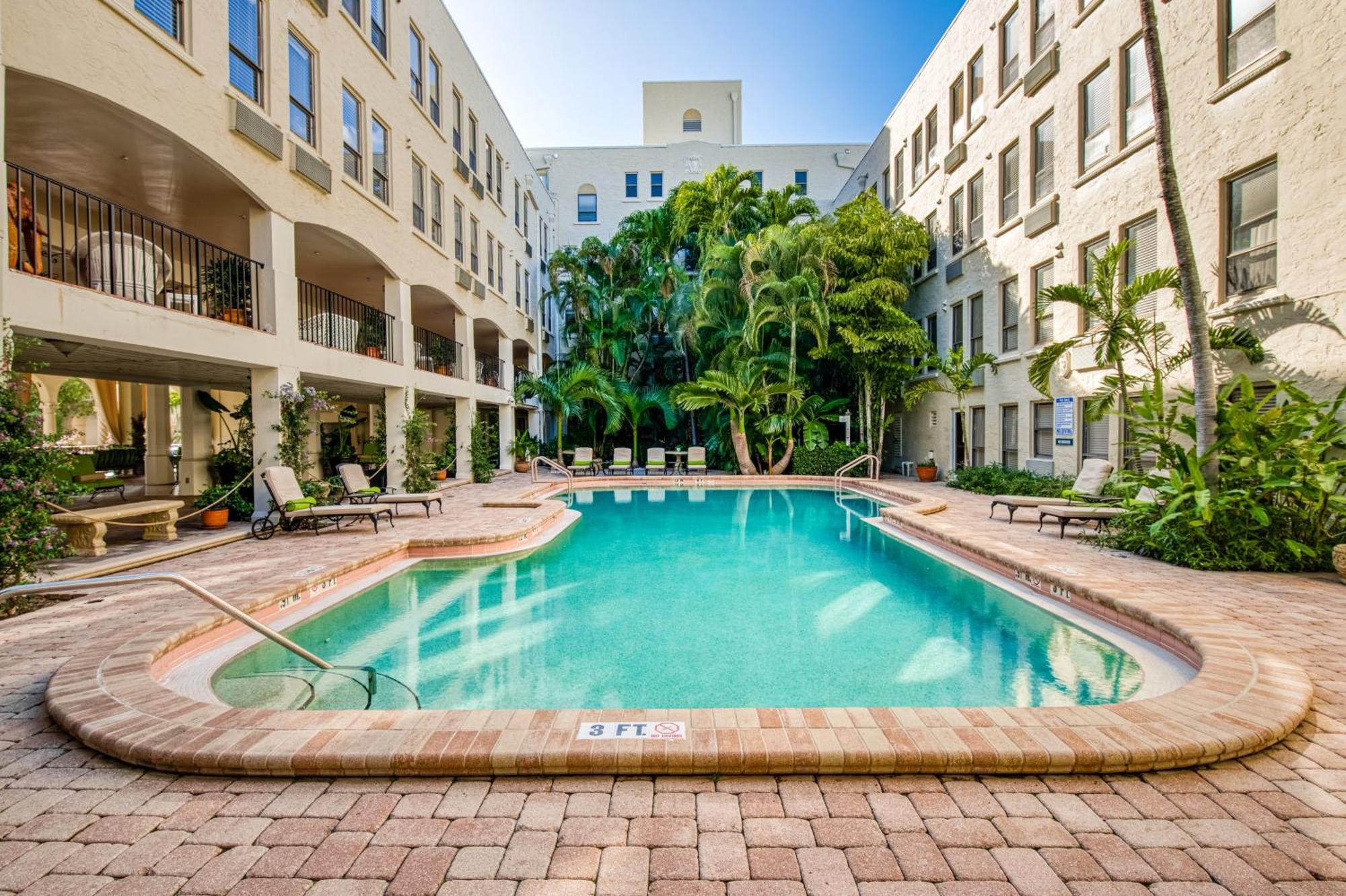 Palm Beach Hotel & Sunrise Cottage Kamer foto